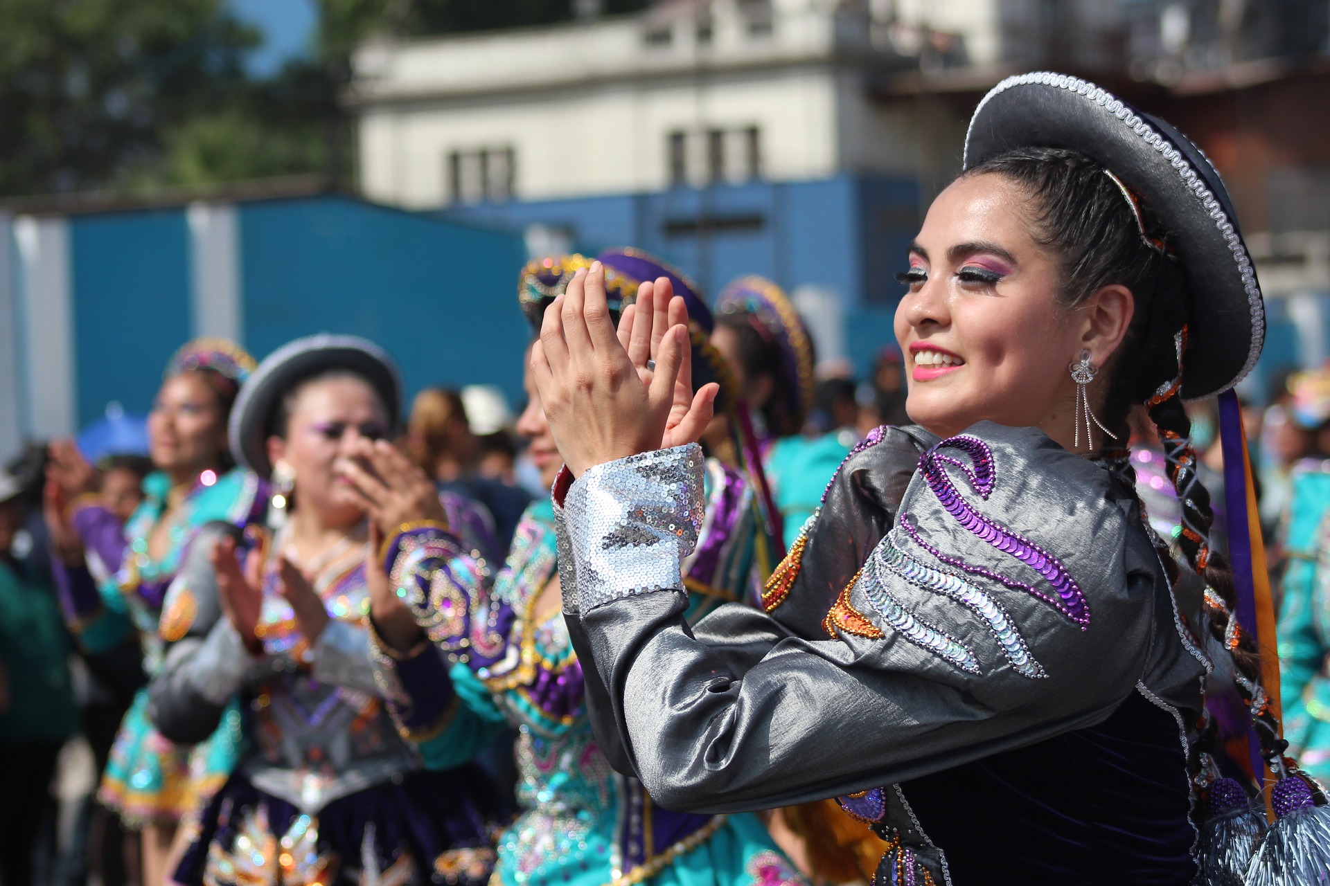Mujer Peruana: graceful and romantic dance